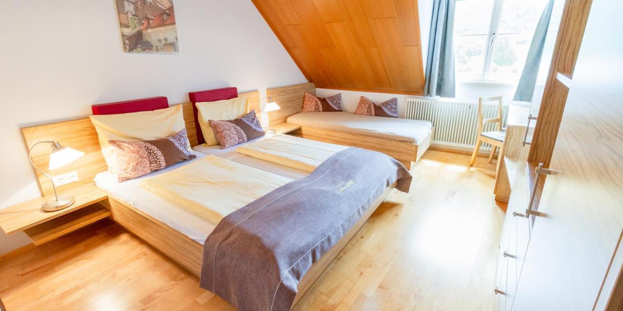Pension Gaestehaus Heller Weissenkirchen in der Wachau Luaran gambar
