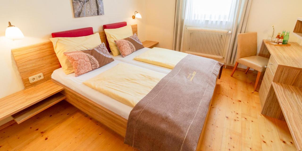 Pension Gaestehaus Heller Weissenkirchen in der Wachau Luaran gambar