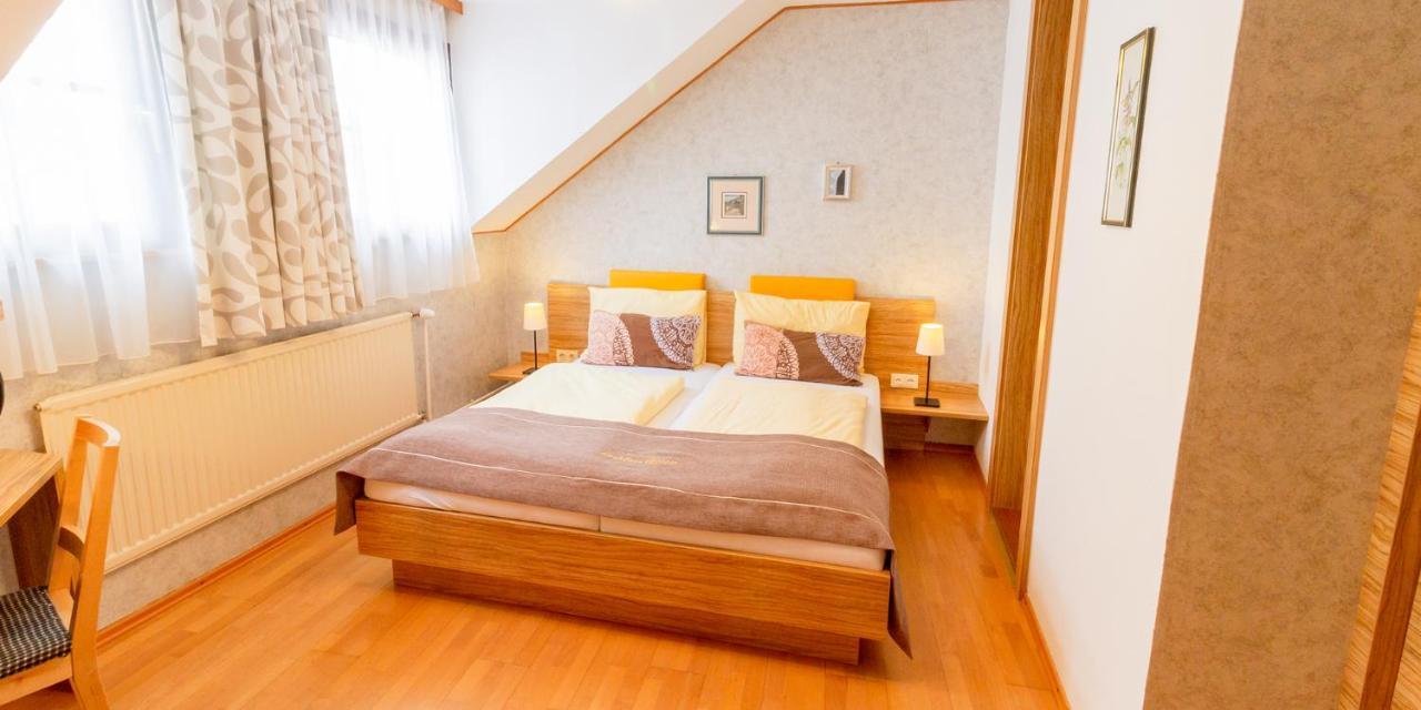 Pension Gaestehaus Heller Weissenkirchen in der Wachau Luaran gambar